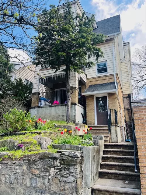 306 Mclean Ave, Yonkers, NY 10705