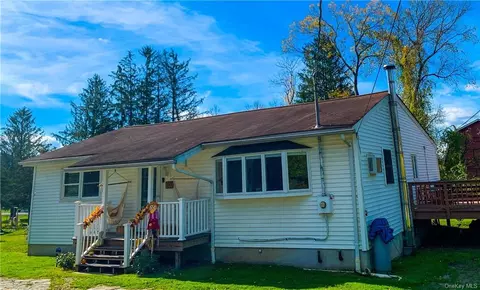 804-806 Berkshire Rd, Dover, NY 12594
