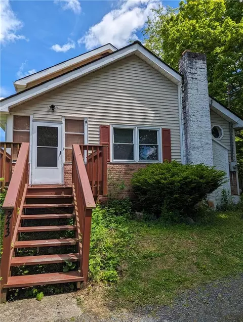 243 Lustig Ct, Walden, NY 12586