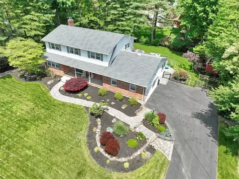 50 Diane Dr, Clarkstown, NY 10956