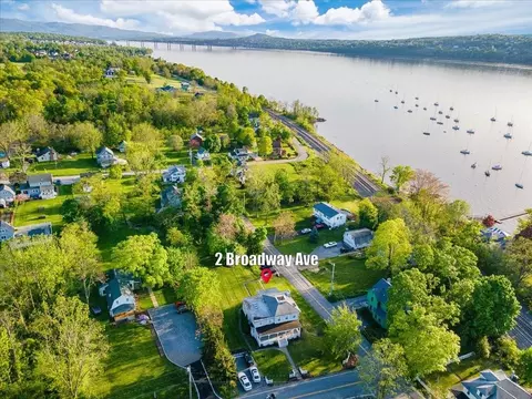2 Broadway Ave, Wappinger, NY 12512