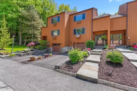 15 Robin Ln, Cortlandt, NY 10520