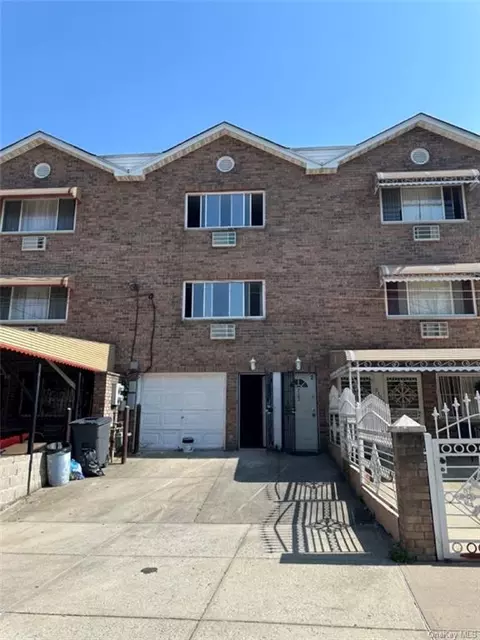 2102 Needham Ave, Bronx, NY 10466