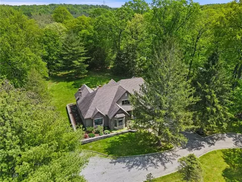 135 Sleight Plass Rd, La Grange, NY 12603