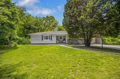 112 Gallows Hill Rd, Cortlandt, NY 10567