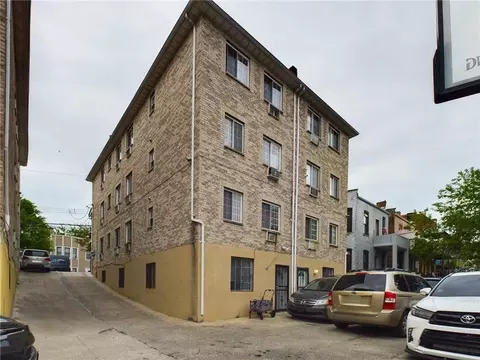 620 Mead St, New York, NY 10460