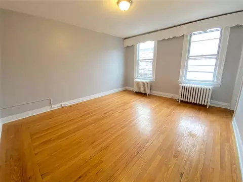 74 William St, Newburgh, NY 12550