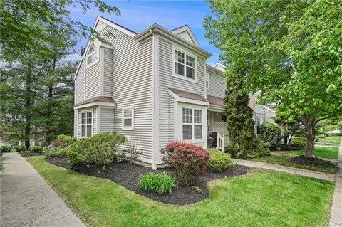 406 Cornwall Meadows Ln, Patterson, NY 12563