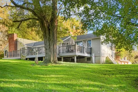 6 Lapis Dr, Beacon, NY 12508