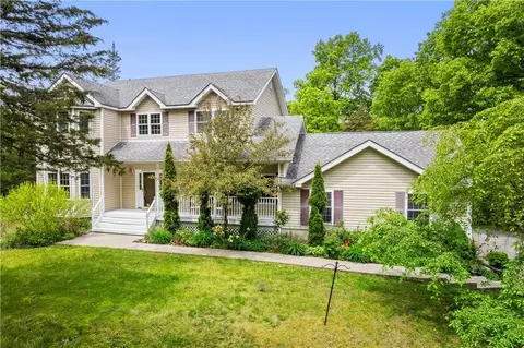 19 Fawn Hill Rd, Chester, NY 10918
