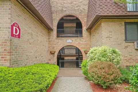 352 Central Park Ave #D7, Greenburgh, NY 10583
