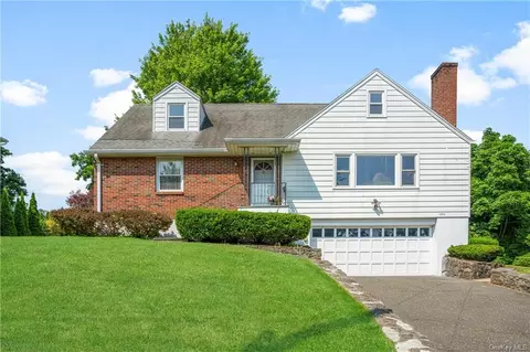 1424 James St, Mamaroneck, NY 10543