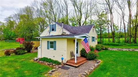 90 Butrick Rd, Ferndale, NY 12734