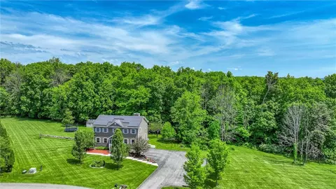 44 Fox Fire Estates Dr, Greenville, NY 10940