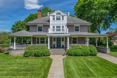 204 Monterey Ave, Pelham, NY 10803