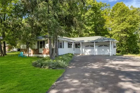 7 Adelaide Ln, Washingtonville, NY 10992