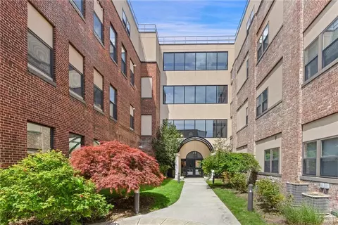 73 Spring St #3D, Ossining, NY 10562