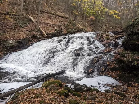 0 Buttermilk Falls Rd, Warwick, NY 10990