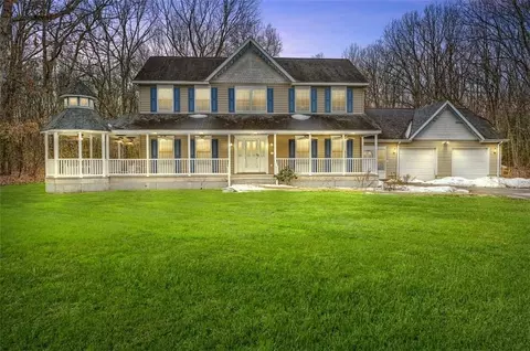 53 Valley Stream Dr, Mamakating, NY 12790