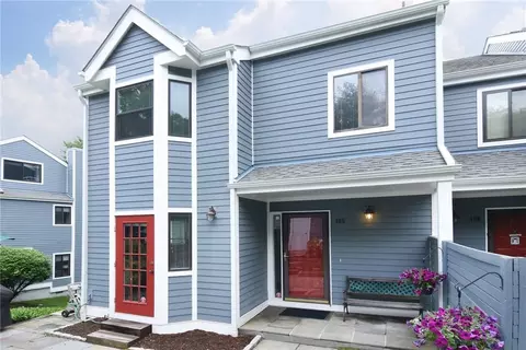 105 Valleyview Rd, Greenburgh, NY 10533