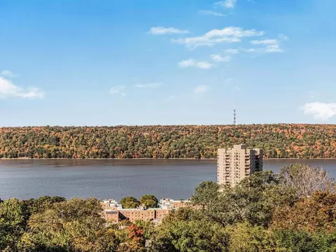 377 N Broadway #702, Yonkers, NY 10701