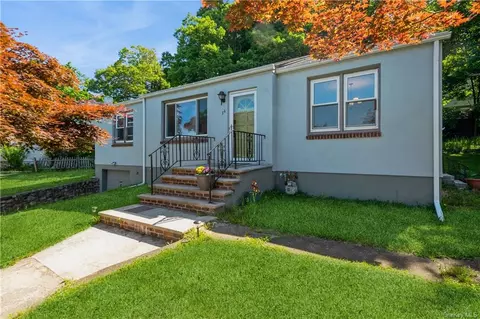 36 Oakdale Mnr, Ramapo, NY 10901