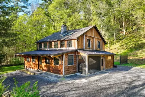 53 Swanerbury Rd, Lumberland, NY 12737