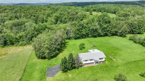816 Fox Mountain Rd, Livingston Manor, NY 12758