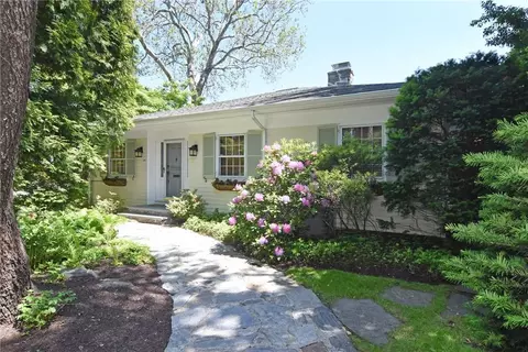 212 Boulder Trl, Yonkers, NY 10708