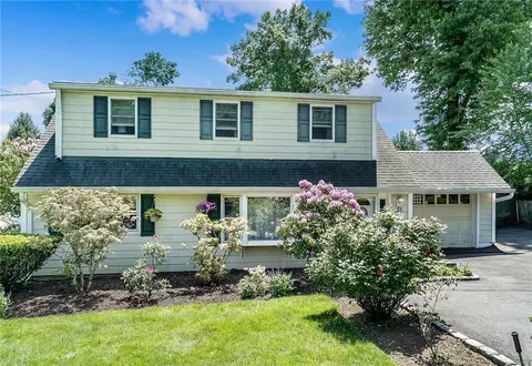 21 Wilton Rd, Rye Brook, NY 10573
