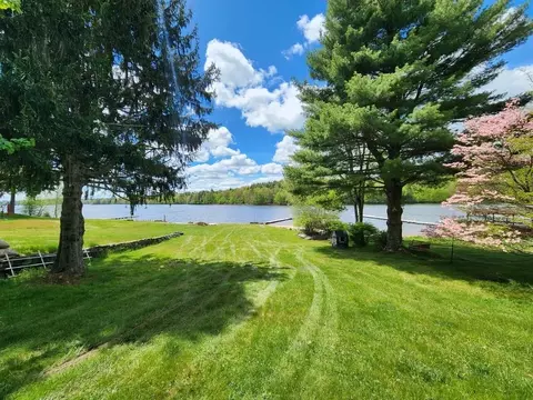 127 Lake Shore Dr, Thompson, NY 12701