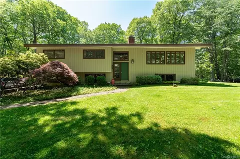 47 Hack Green Rd, Pound Ridge, NY 10576
