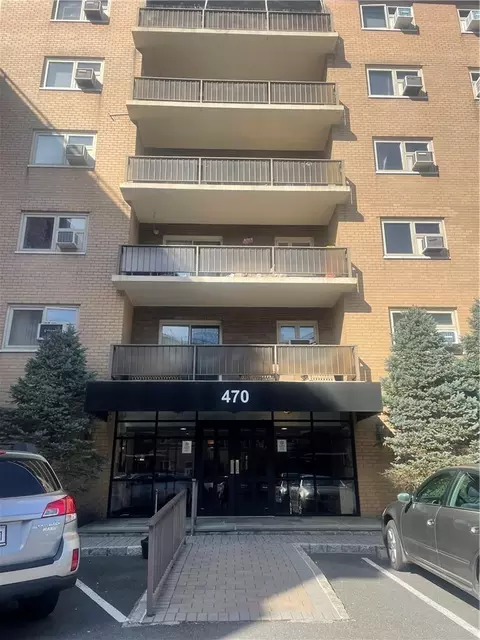 470 Halstead Ave #1J, Harrison, NY 10528