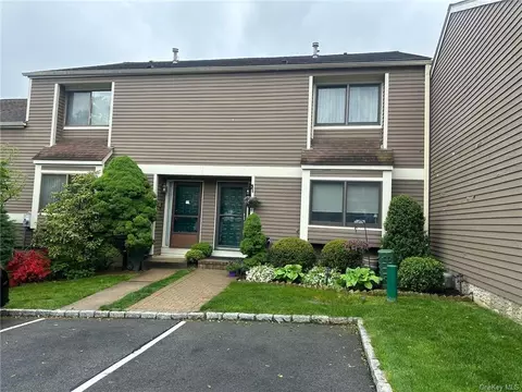 23 James Ct, Rye, NY 10573