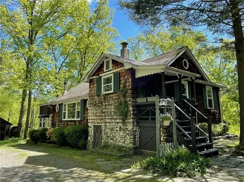 186 Vly Atwood Rd, Marbletown, NY 12484