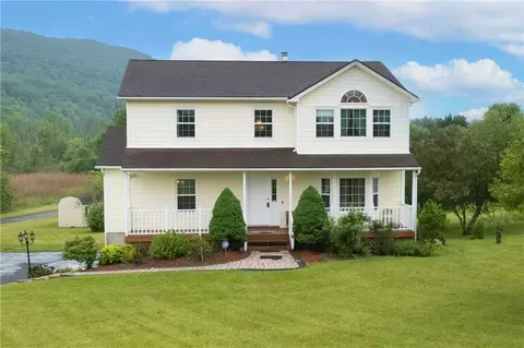 123 Hosner Mountain Rd, East Fishkill, NY 12533