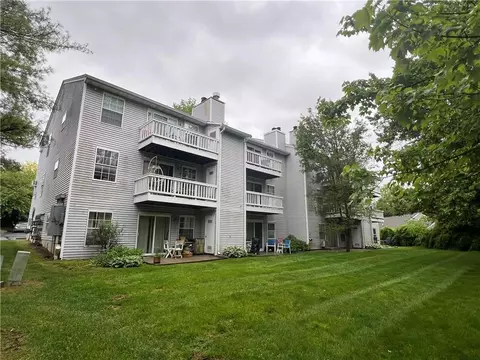 2 Lexington Hl #6, Monroe, NY 10926