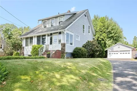 13 Greenbush Rd, Orangetown, NY 10962
