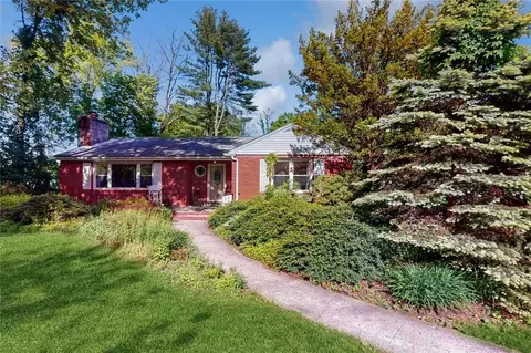 3310 Old Yorktown Rd, Yorktown, NY 10598