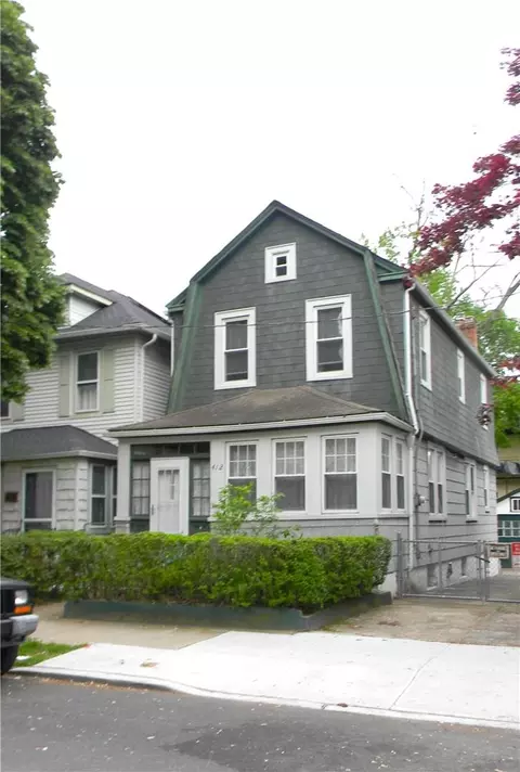 412 E 241 St, New York, NY 10470