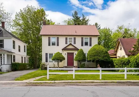 557 W Broadway, Thompson, NY 12701
