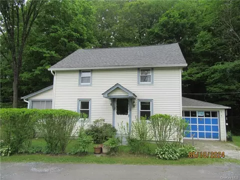 7 Jagger Ln, Wurtsboro, NY 12790