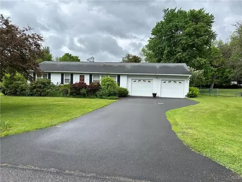 3 Carla Ter, Pine Plains, NY 12567