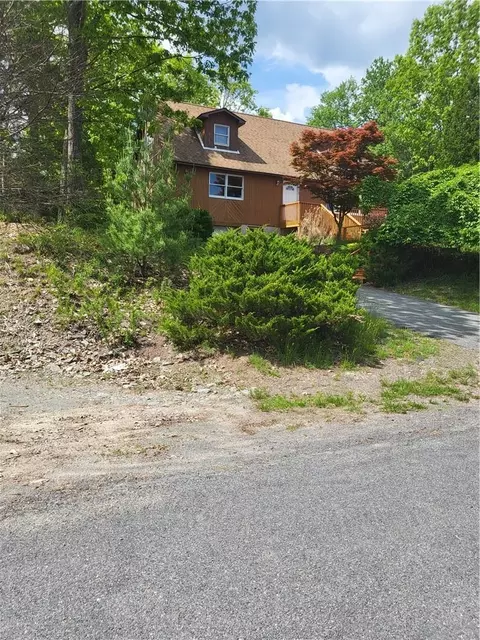 19 Manchester Rd, Thompson, NY 12775