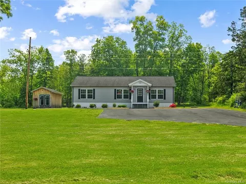 42 Sages Loop, Rochester, NY 12446