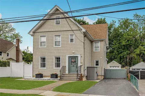 23 Bainton St, Yonkers, NY 10704