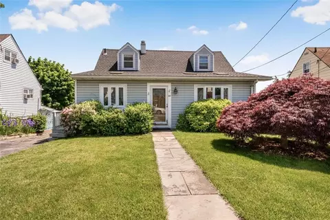 22 Monterey Pl, Yonkers, NY 10710