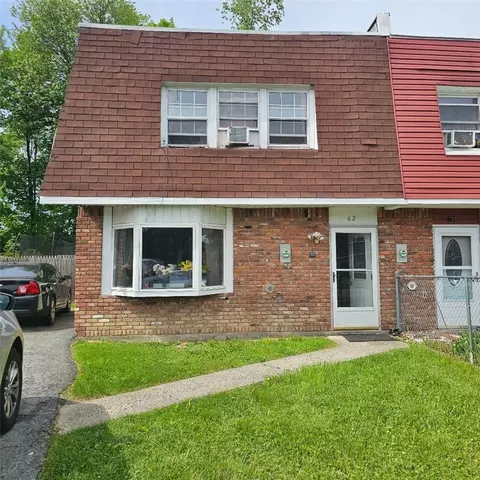 62 Sarah Ln, Wallkill, NY 10941
