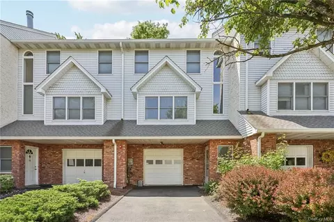 12 Patricks Pl, Clarkstown, NY 10920