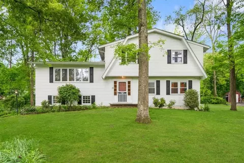 23 Shore Dr, Blooming Grove, NY 10914